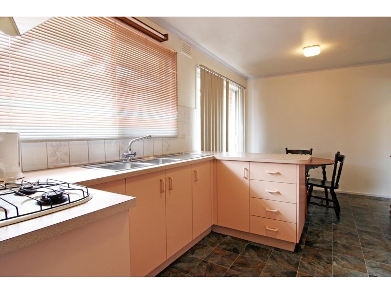 6 Shirley Street, Mooroolbark VIC 3138