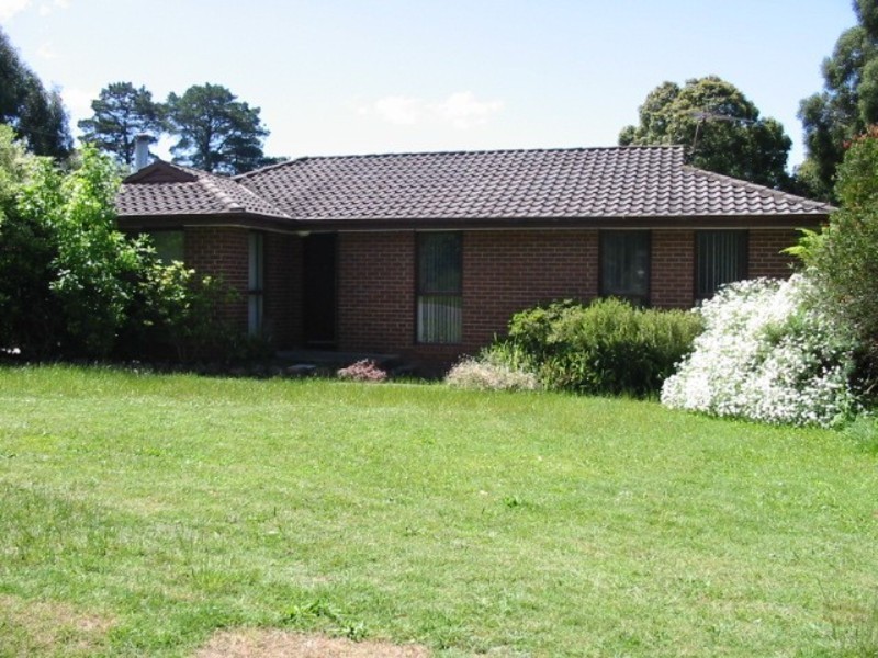 60 Lancaster Road, Mooroolbark VIC 3138