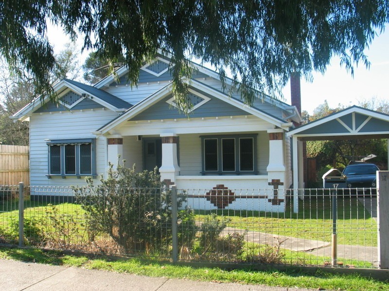 17 Lusher Road, Croydon VIC 3136