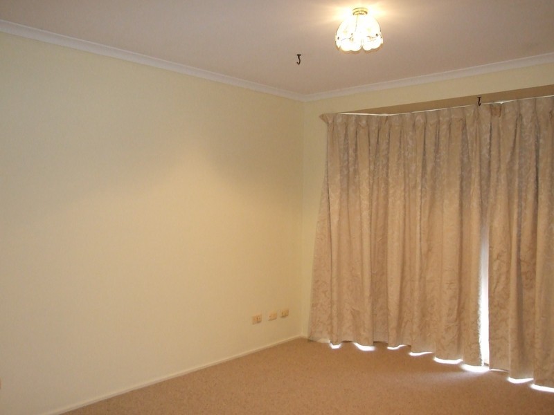 13 Barker Drive, Mooroolbark VIC 3138