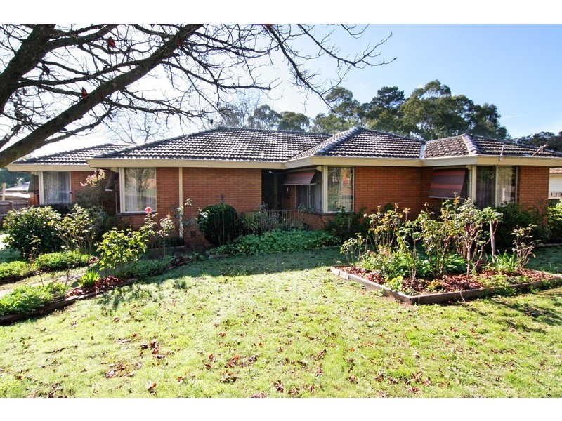 13 View Street, Croydon VIC 3136