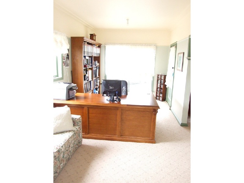 14 Samuel Street, Croydon VIC 3136