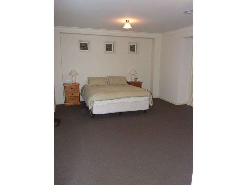 6 Clematis Road, Mount Evelyn VIC 3796