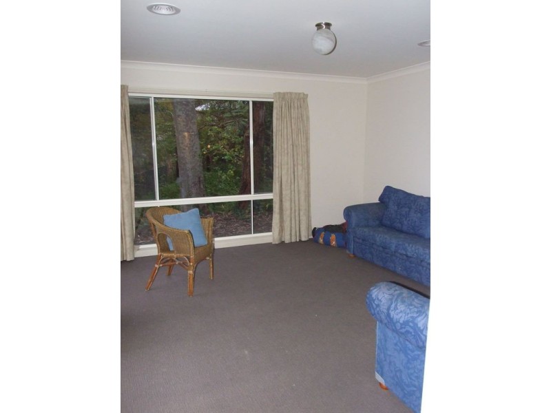 6 Clematis Road, Mount Evelyn VIC 3796