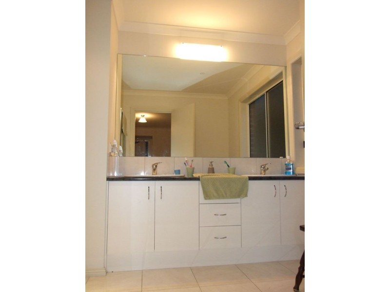 6 Clematis Road, Mount Evelyn VIC 3796