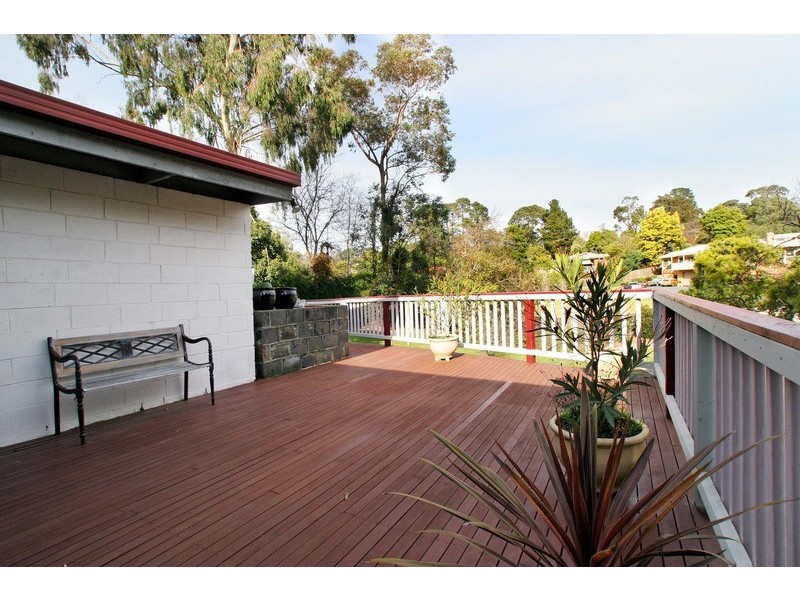 12 Doreen Court, Montrose VIC 3765