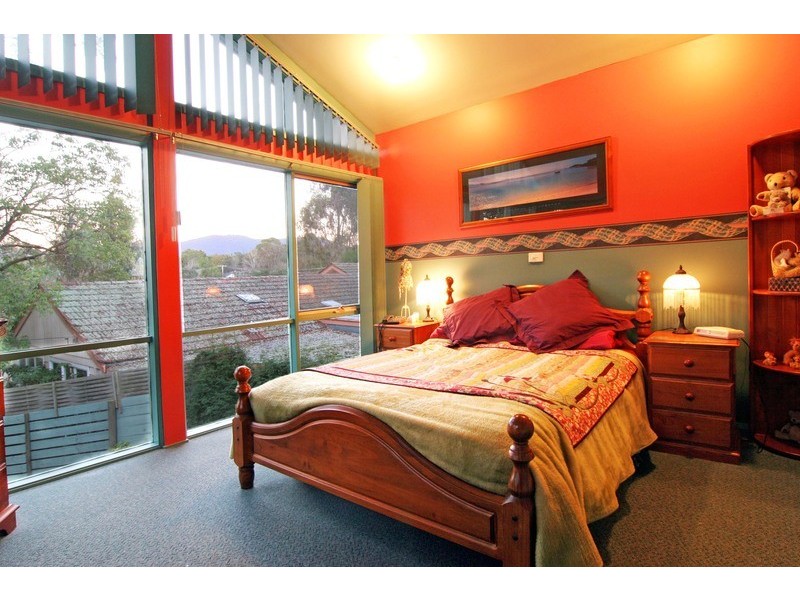 24 Harley Crescent, Mooroolbark VIC 3138