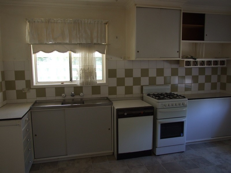 35 Croydondale Drive, Mooroolbark VIC 3138