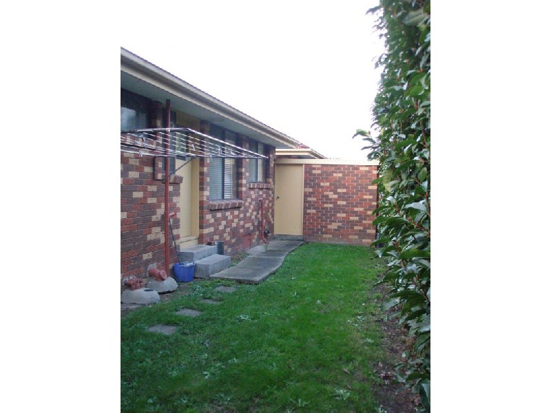 9/104 Sherlock Road, Mooroolbark VIC 3138