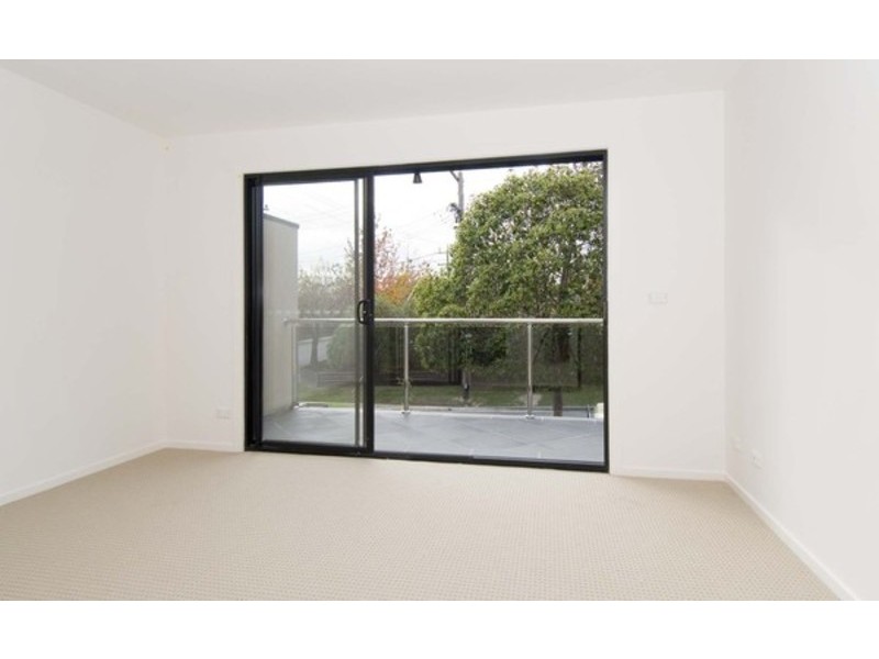 2/26 Bedford Road, Ringwood VIC 3134