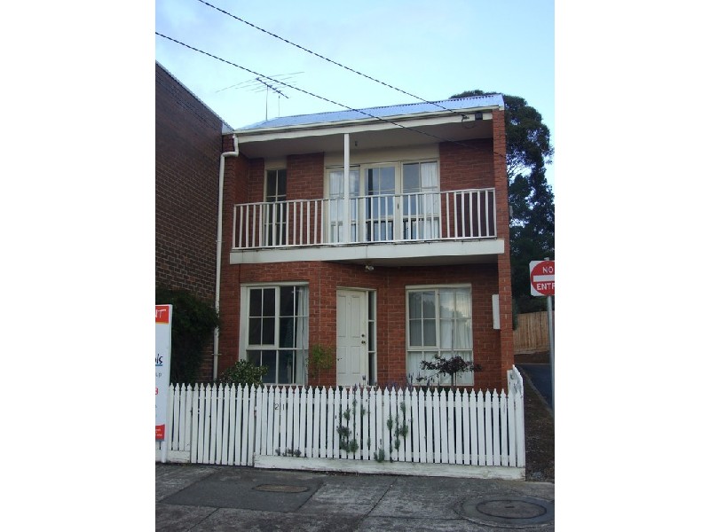 21 Meadowgate Drive, Chirnside Park VIC 3116