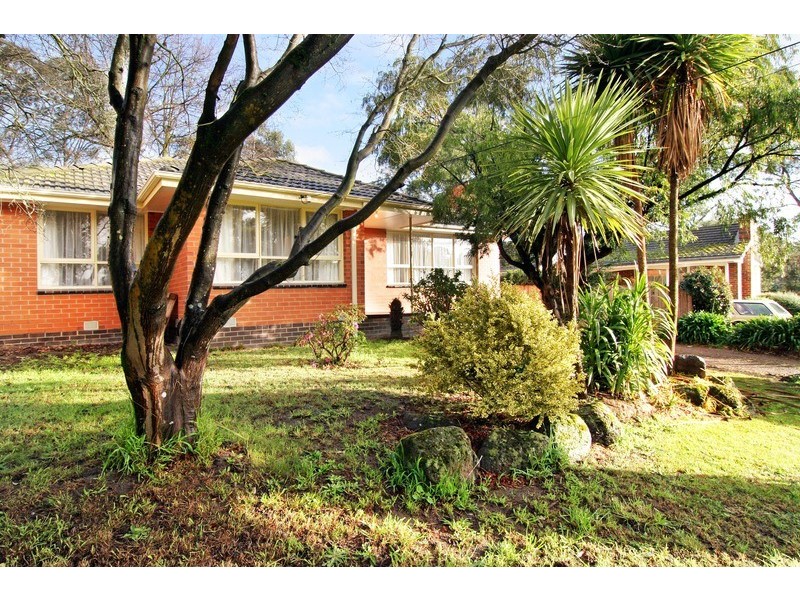 71 Hawthory Road, Mooroolbark VIC 3138