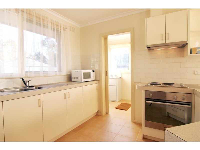 71 Hawthory Road, Mooroolbark VIC 3138