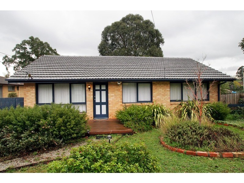 39 Aintree Street, Mooroolbark VIC 3138