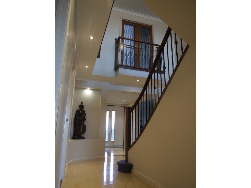 17 Kingston Way, Mooroolbark VIC 3138