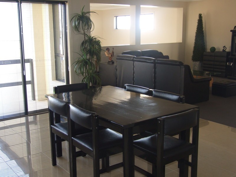 17 Kingston Way, Mooroolbark VIC 3138