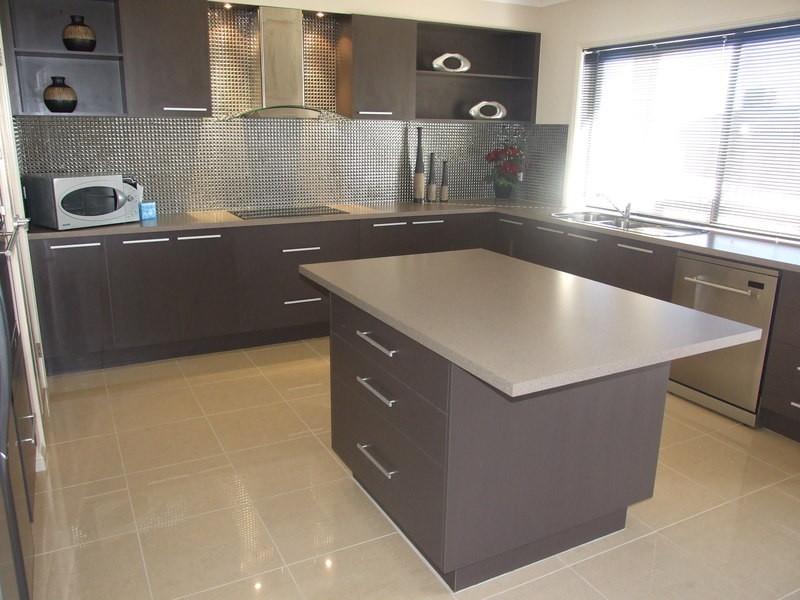 17 Kingston Way, Mooroolbark VIC 3138