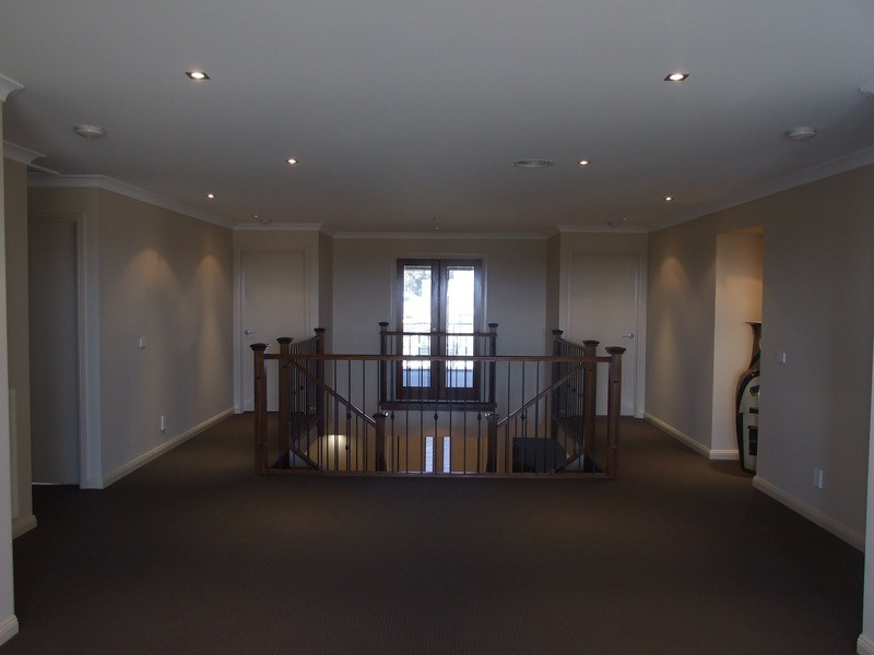 17 Kingston Way, Mooroolbark VIC 3138