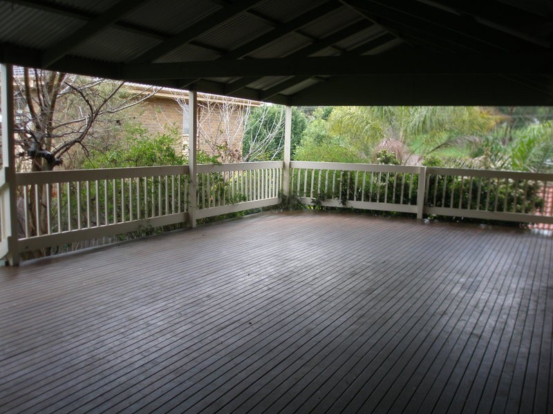 11 Kirkford Drive, Mooroolbark VIC 3138