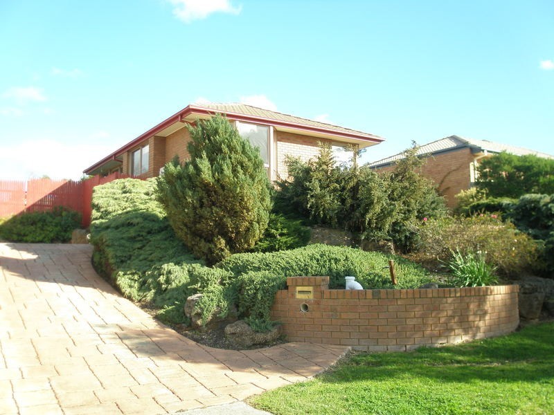 3 Hillview Court, Croydon Hills VIC 3136