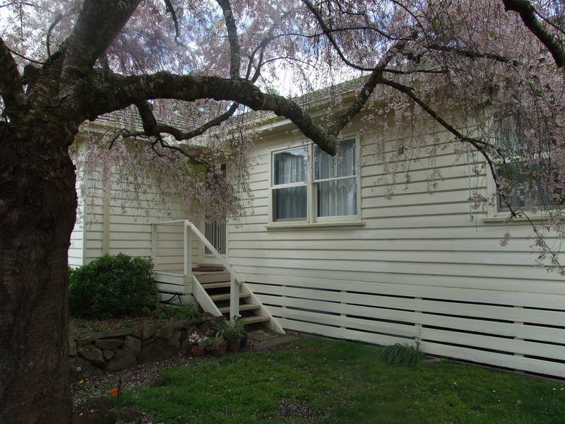 22 Nicholson Crescent, Lilydale VIC 3140