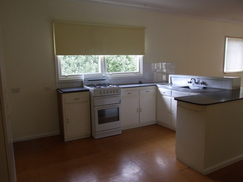 22 Nicholson Crescent, Lilydale VIC 3140