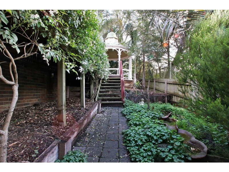 25 Lansell Road, Mooroolbark VIC 3138