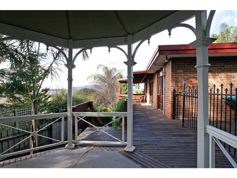 25 Lansell Road, Mooroolbark VIC 3138
