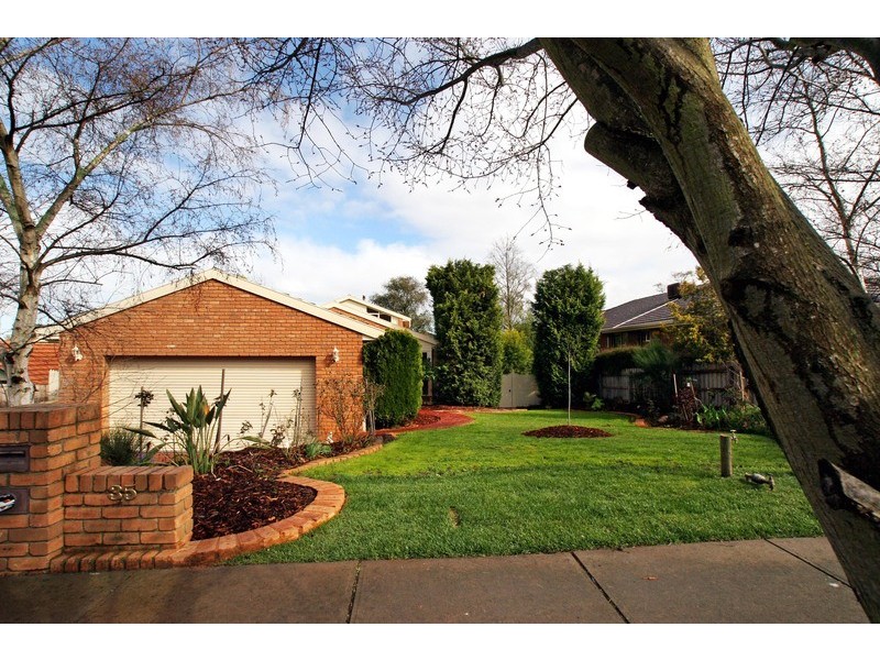 35 Drummerhill Lane, Mooroolbark VIC 3138