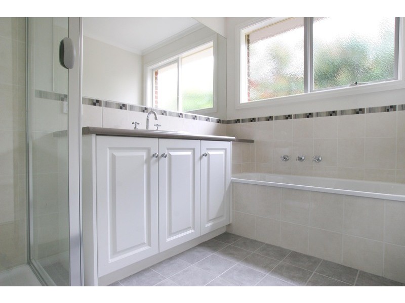 Ringwood East VIC 3135