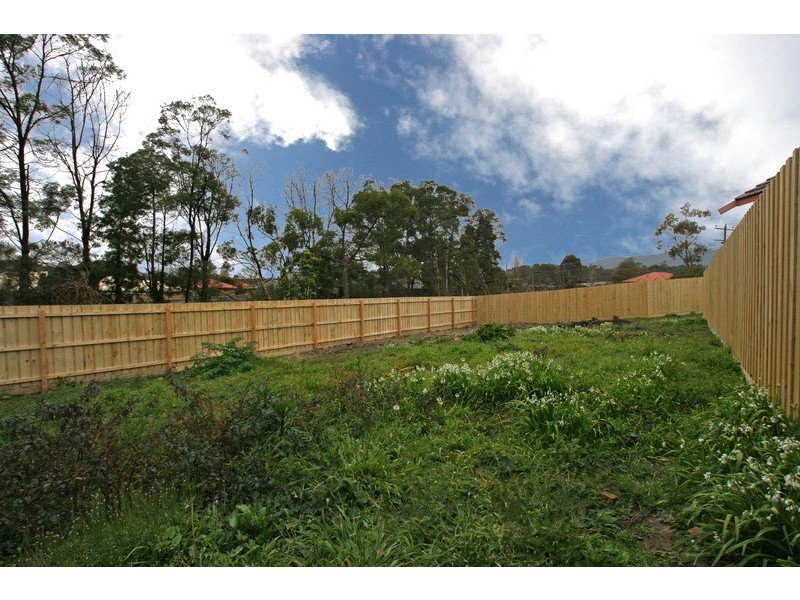 3 / 16 Mount View Parade, Mooroolbark VIC 3138