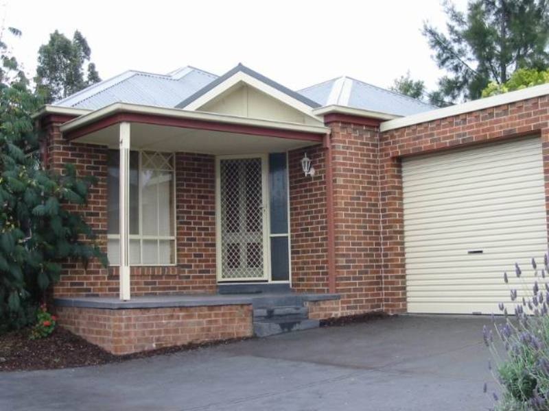 4/12 Mountain View Drive, Kilsyth VIC 3137