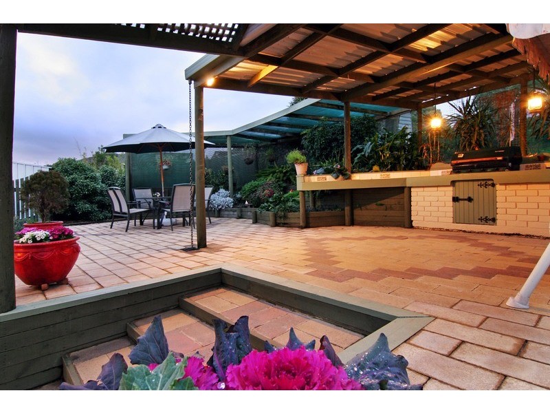 15 Carolanne Court, Mooroolbark VIC 3138