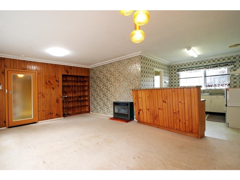 26 Sweetland Road, Mooroolbark VIC 3138