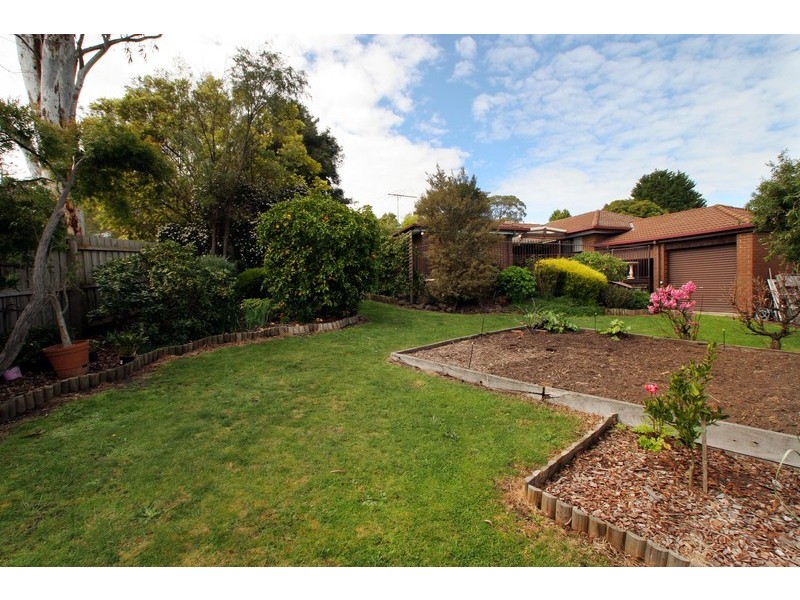 4 Heysen Court, Mooroolbark VIC 3138