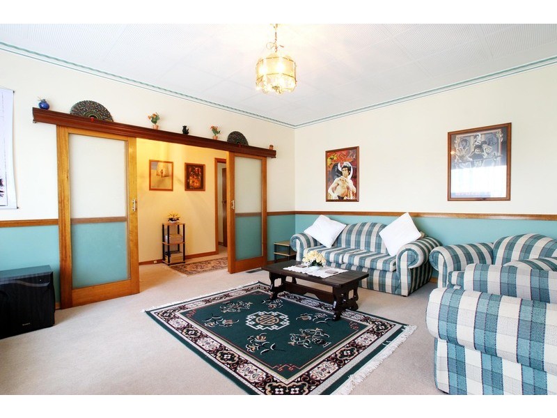 3/8 Churchill Road, Croydon VIC 3136