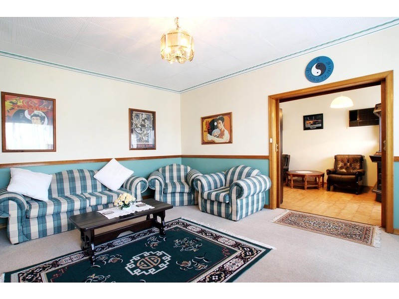 3/8 Churchill Road, Croydon VIC 3136