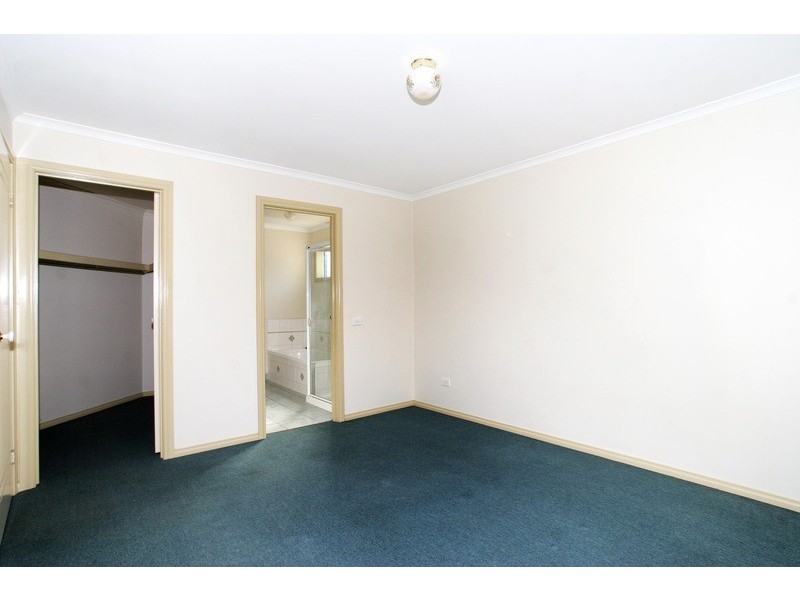 1/15 Cambridge Road, Mooroolbark VIC 3138