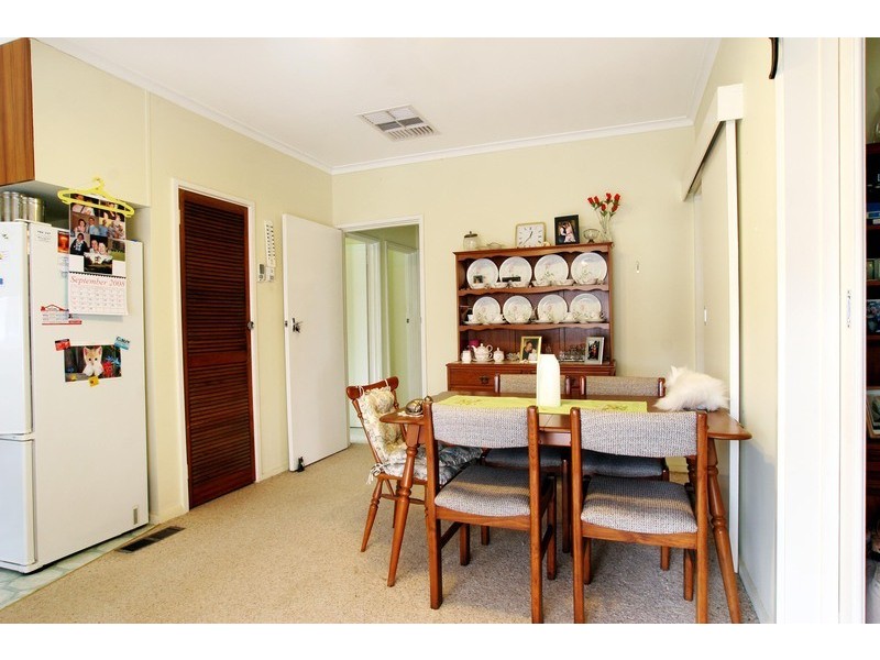 11 Old Kent Road, Mooroolbark VIC 3138