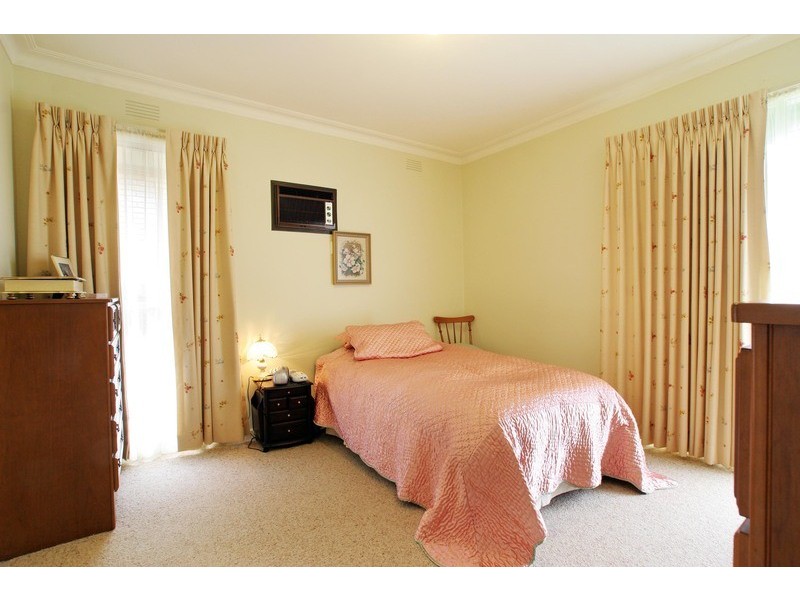 11 Old Kent Road, Mooroolbark VIC 3138