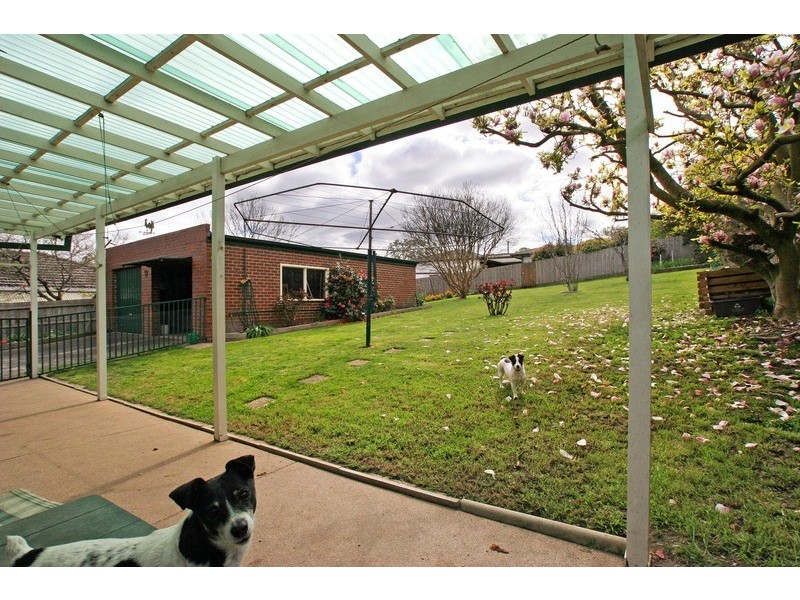 11 Old Kent Road, Mooroolbark VIC 3138