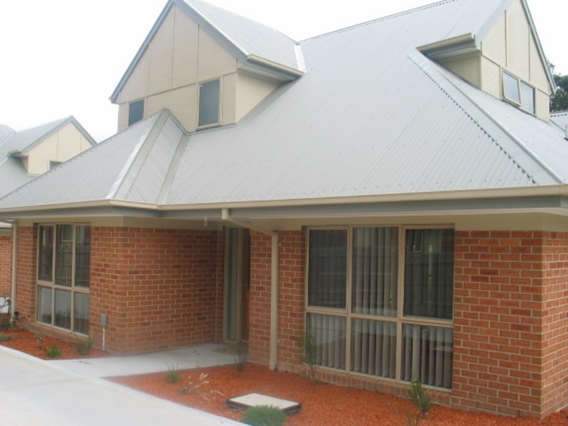 2/27 Karingal Street, Croydon North VIC 3136