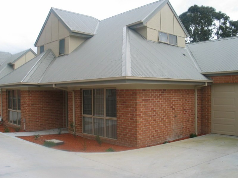 2/27 Karingal Street, Croydon North VIC 3136