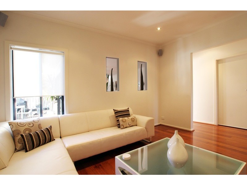 42 Sweetland Road, Mooroolbark VIC 3138