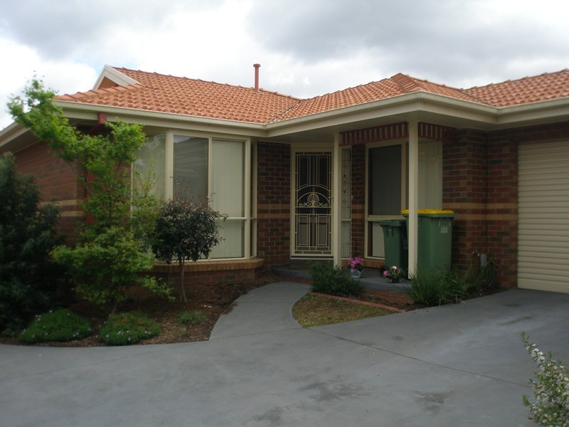 2/6 Devenish Avenue, Montrose VIC 3765