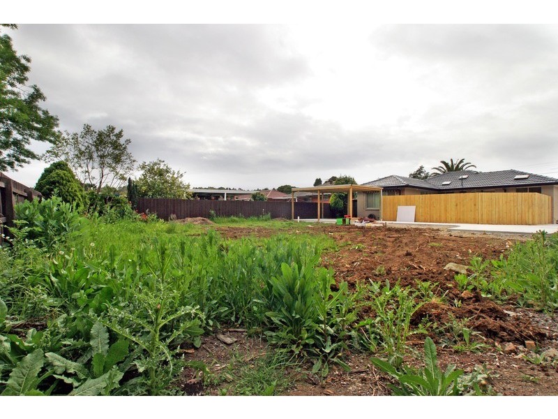 2 / 111 Carronvale Road, Mooroolbark VIC 3138