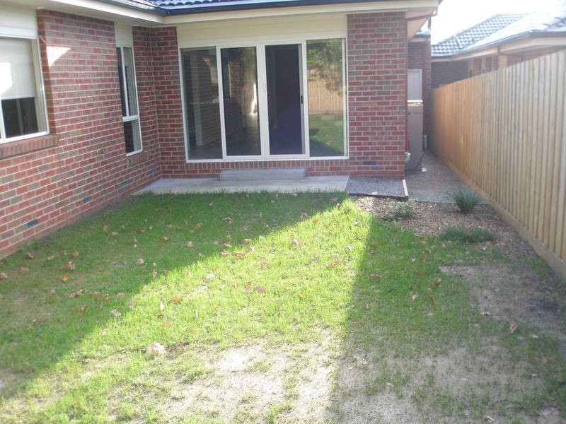 4 Balmoral Street, Kilsyth VIC 3137