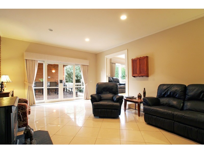 35 Drummerhill Lane, Mooroolbark VIC 3138