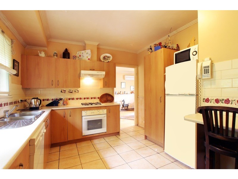 4 Newman Road, Mooroolbark VIC 3138