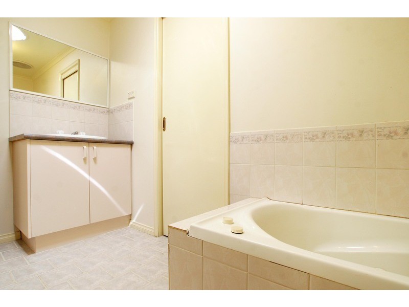 Ringwood East VIC 3135